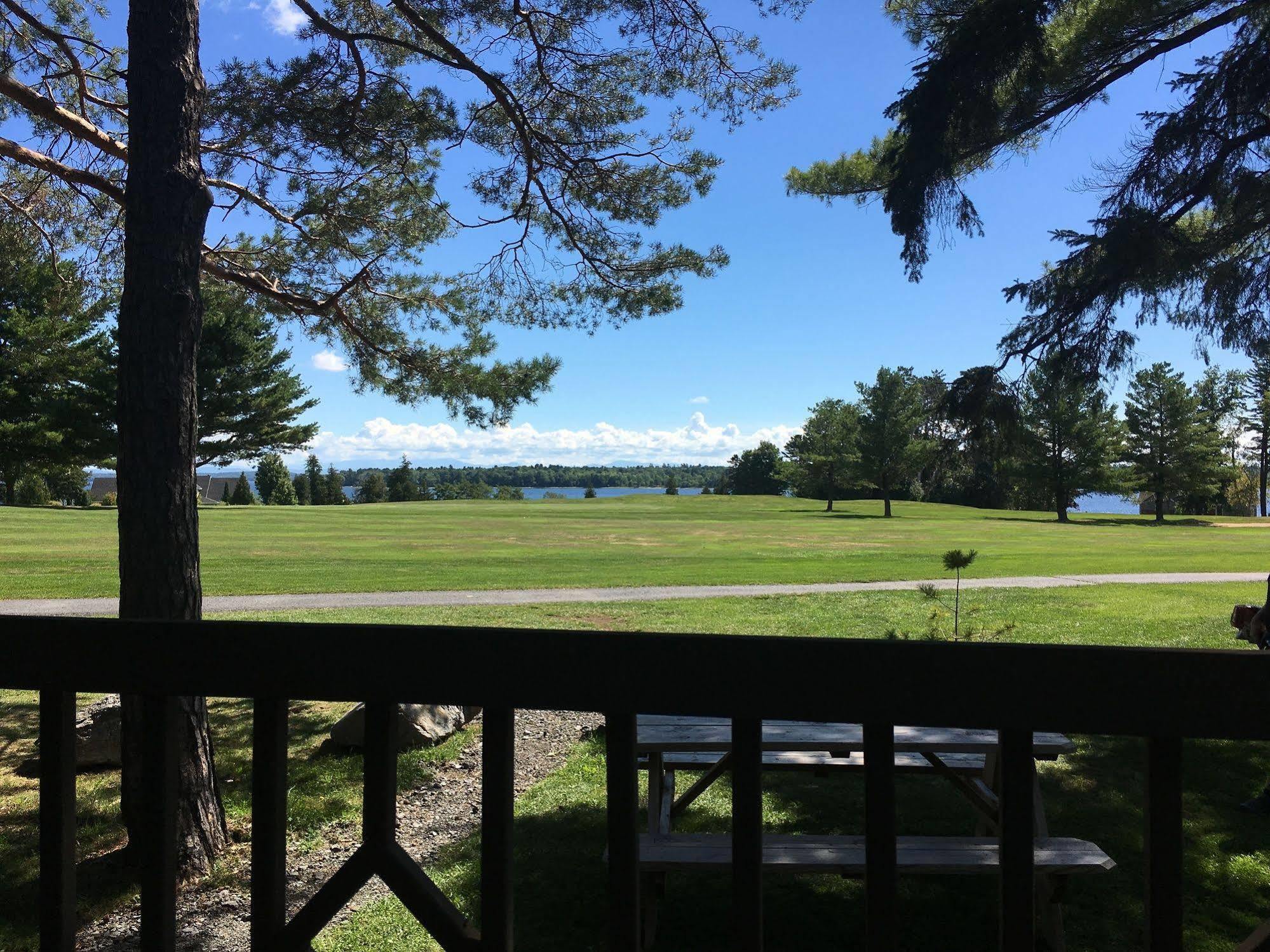 Bluff Point Golf Resort Plattsburgh Exterior photo